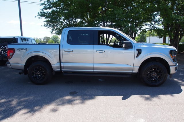 Certified 2024 Ford F150 XLT w/ Equipment Group 302A MID AWD/4WD image 9