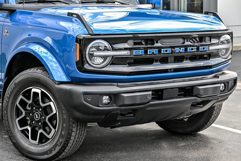 Certified 2022 Ford Bronco Outer Banks AWD/4WD image 2