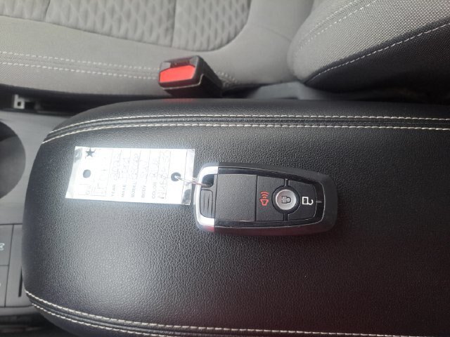 Certified 2022 Ford Escape SE FWD image 12