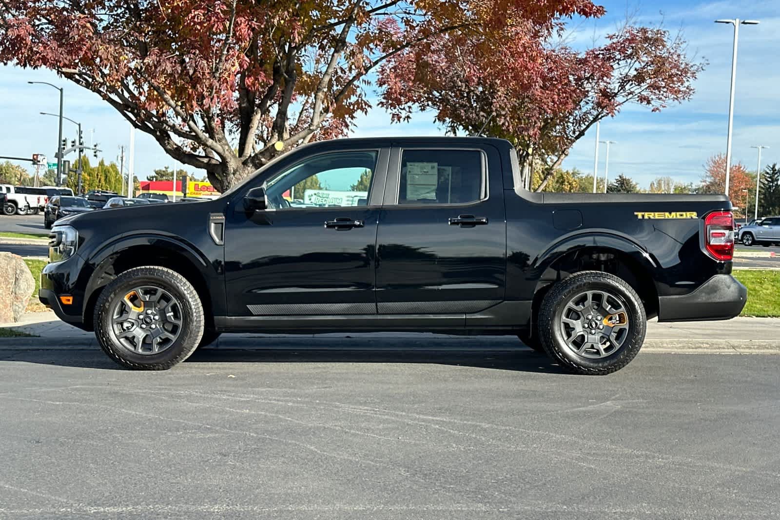 Certified 2024 Ford Maverick Tremor w/ Tremor Off-Road Package AWD/4WD image 5