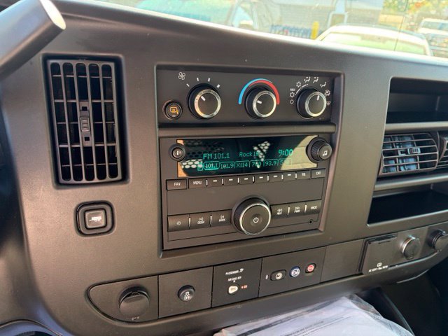 Used 2022 Chevrolet Express 2500 w/ Driver Convenience Package RWD image 27