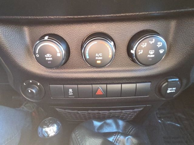 Used 2018 Jeep Wrangler Sport image 22