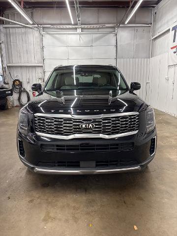Used 2020 Kia Telluride EX w/ EX Premium Package AWD/4WD image 3