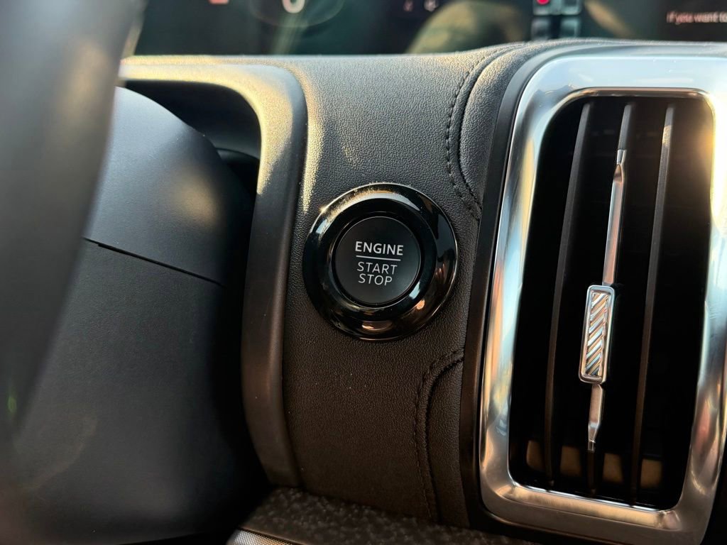 Certified 2025 Ford Expedition Tremor AWD/4WD image 34