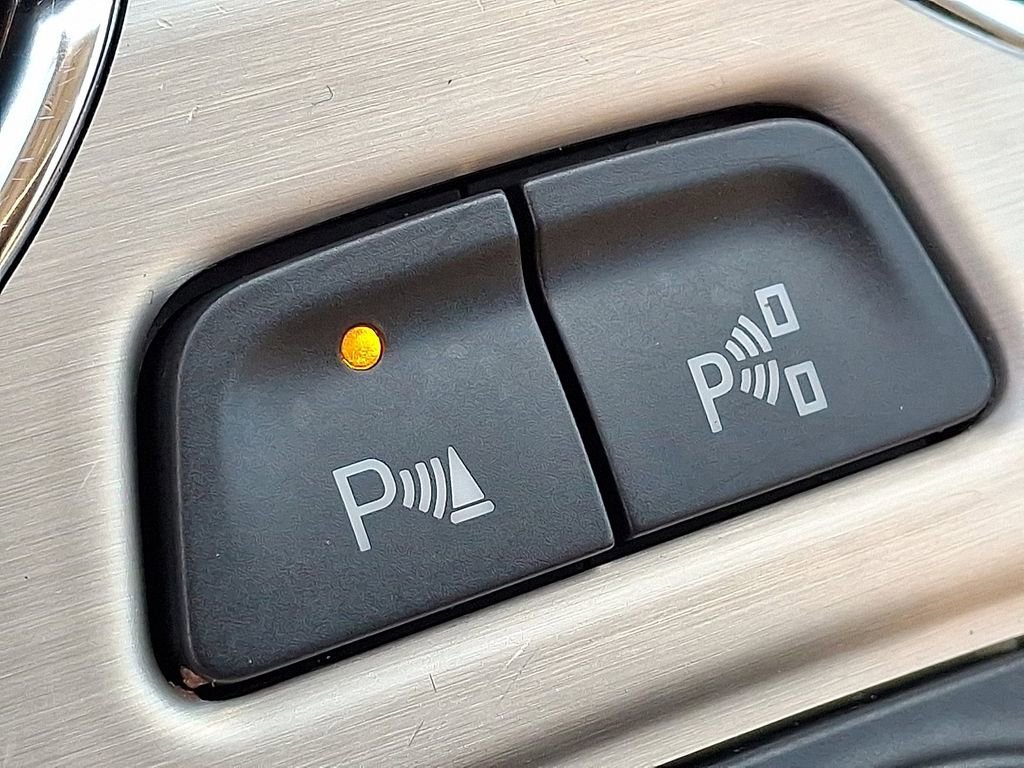 Used 2024 GMC Terrain Denali w/ Denali Premium Package image 24