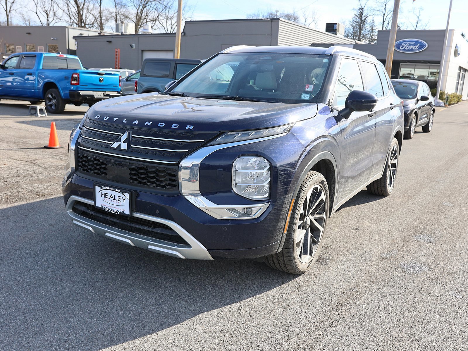 Used 2024 Mitsubishi Outlander SEL image 7