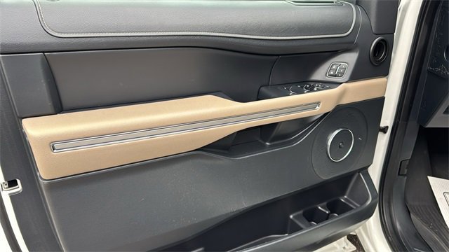 Certified 2022 Ford Expedition Max Limited image 12