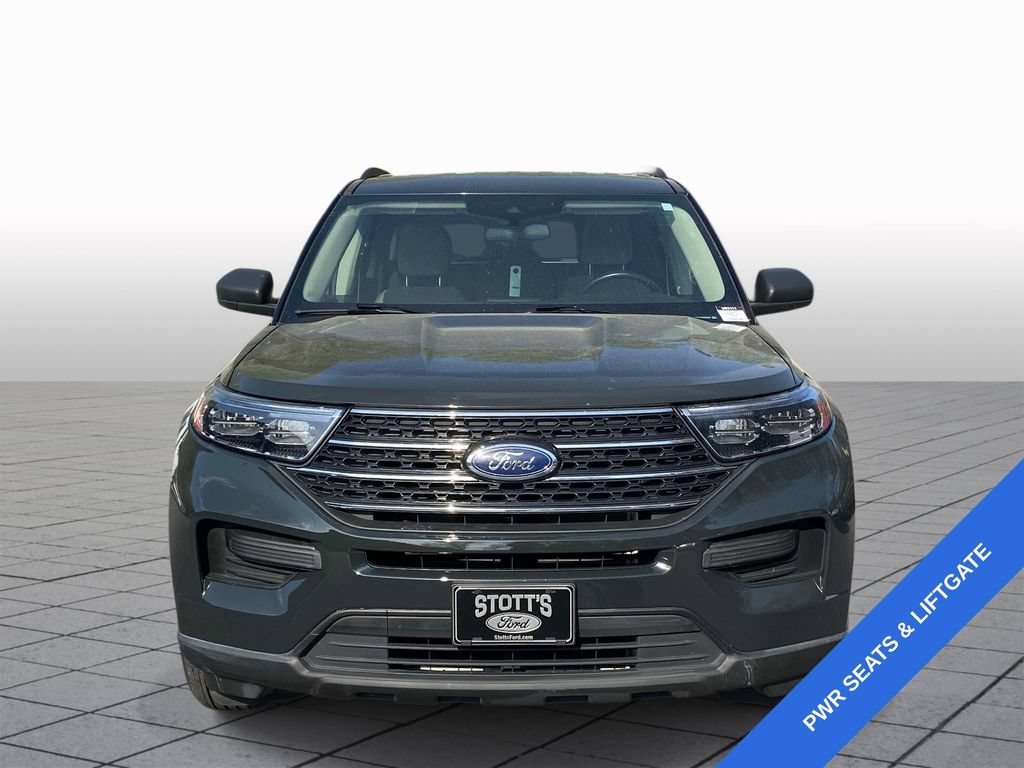 Certified 2022 Ford Explorer XLT RWD image 2