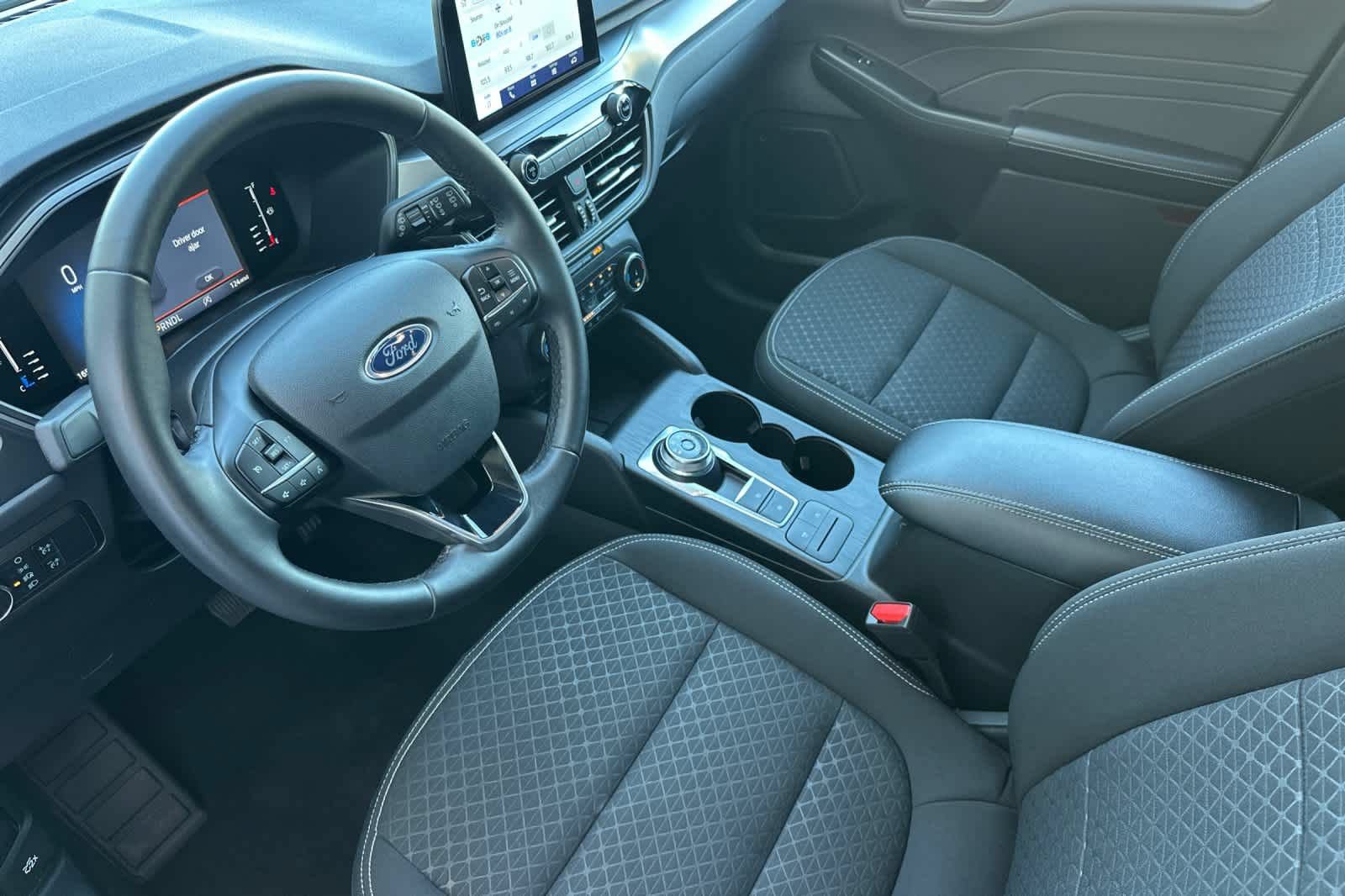 Certified 2024 Ford Escape Active FWD image 12