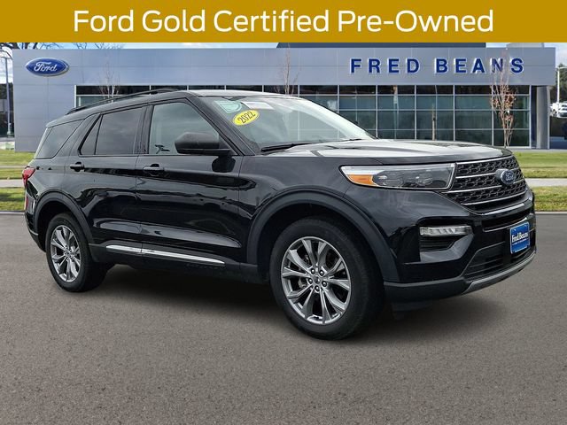 Certified 2022 Ford Explorer XLT w/ Equipment Group 202A