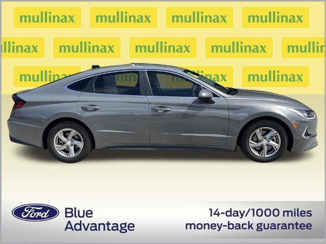 Used 2023 Hyundai Sonata SE w/ Cargo Package image 2