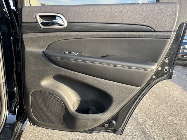 Used 2020 Jeep Grand Cherokee Altitude image 27