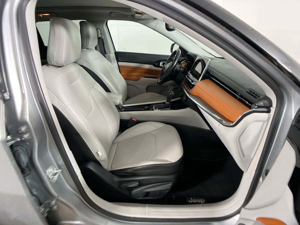 Used 2022 Jeep Compass Limited w/ Sun and Sound Group image 6