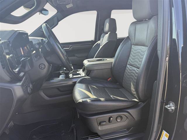 Used 2022 Chevrolet Silverado 1500 ZR2 w/ Technology Package AWD/4WD image 7