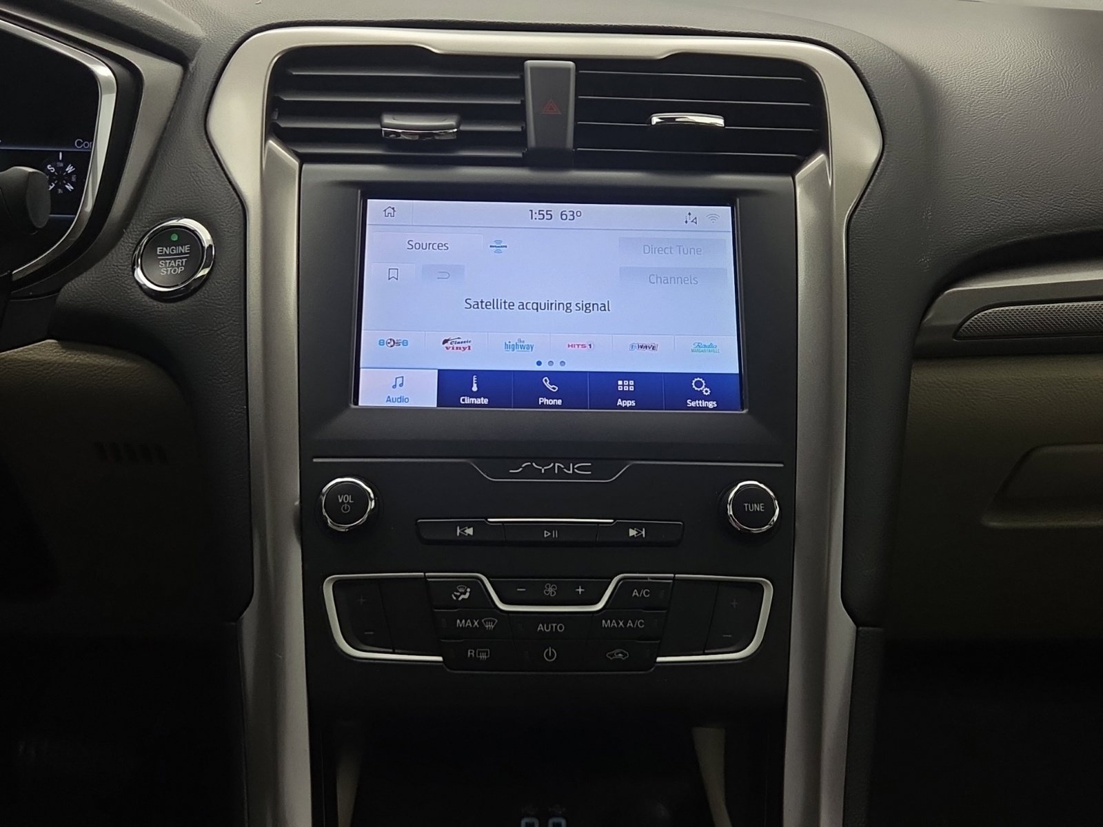 Certified 2020 Ford Fusion SE FWD image 25