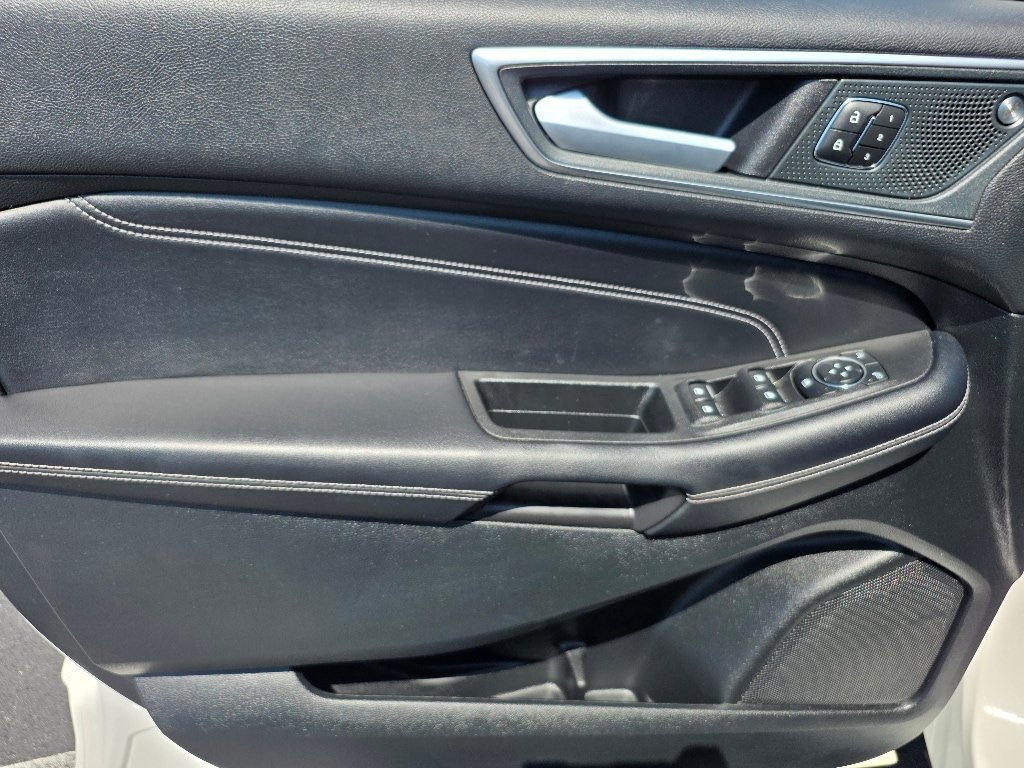 Certified 2024 Ford Edge Titanium AWD/4WD image 19