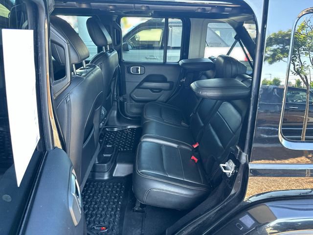 Used 2018 Jeep Wrangler Unlimited Sahara AWD/4WD image 23