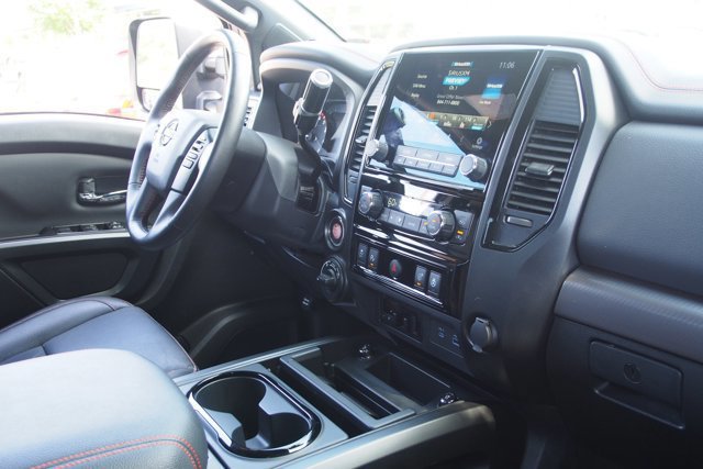 Used 2023 Nissan Titan PRO-4X w/ Pro-4x Convenience Package AWD/4WD image 11