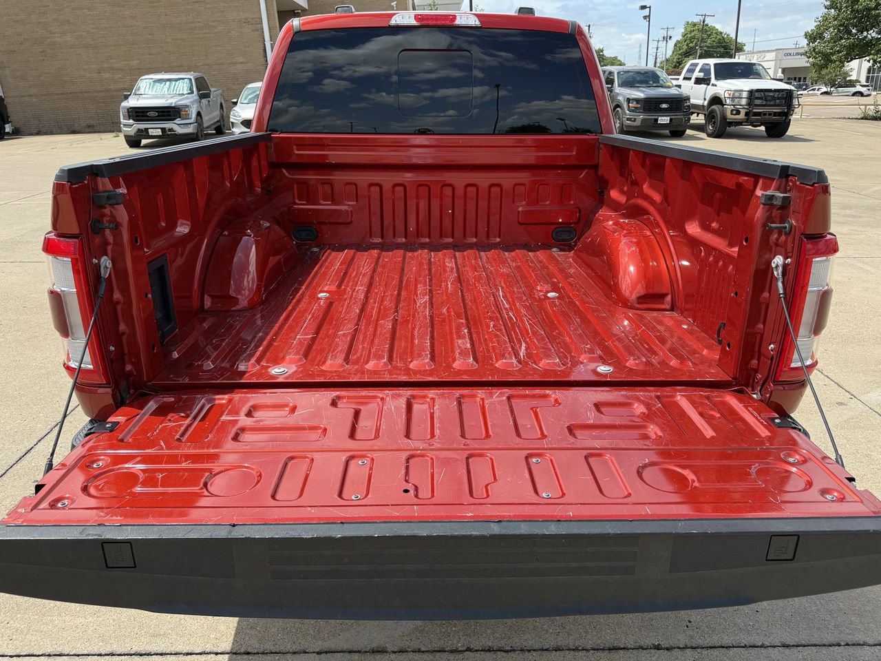 Certified 2023 Ford F150 Lariat w/ FX4 Off-Road Package AWD/4WD image 27