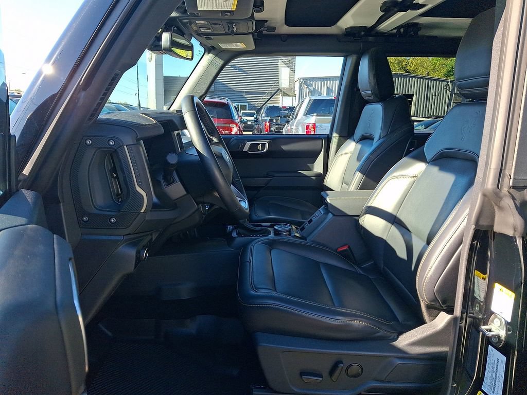 Certified 2025 Ford Bronco Badlands AWD/4WD image 14