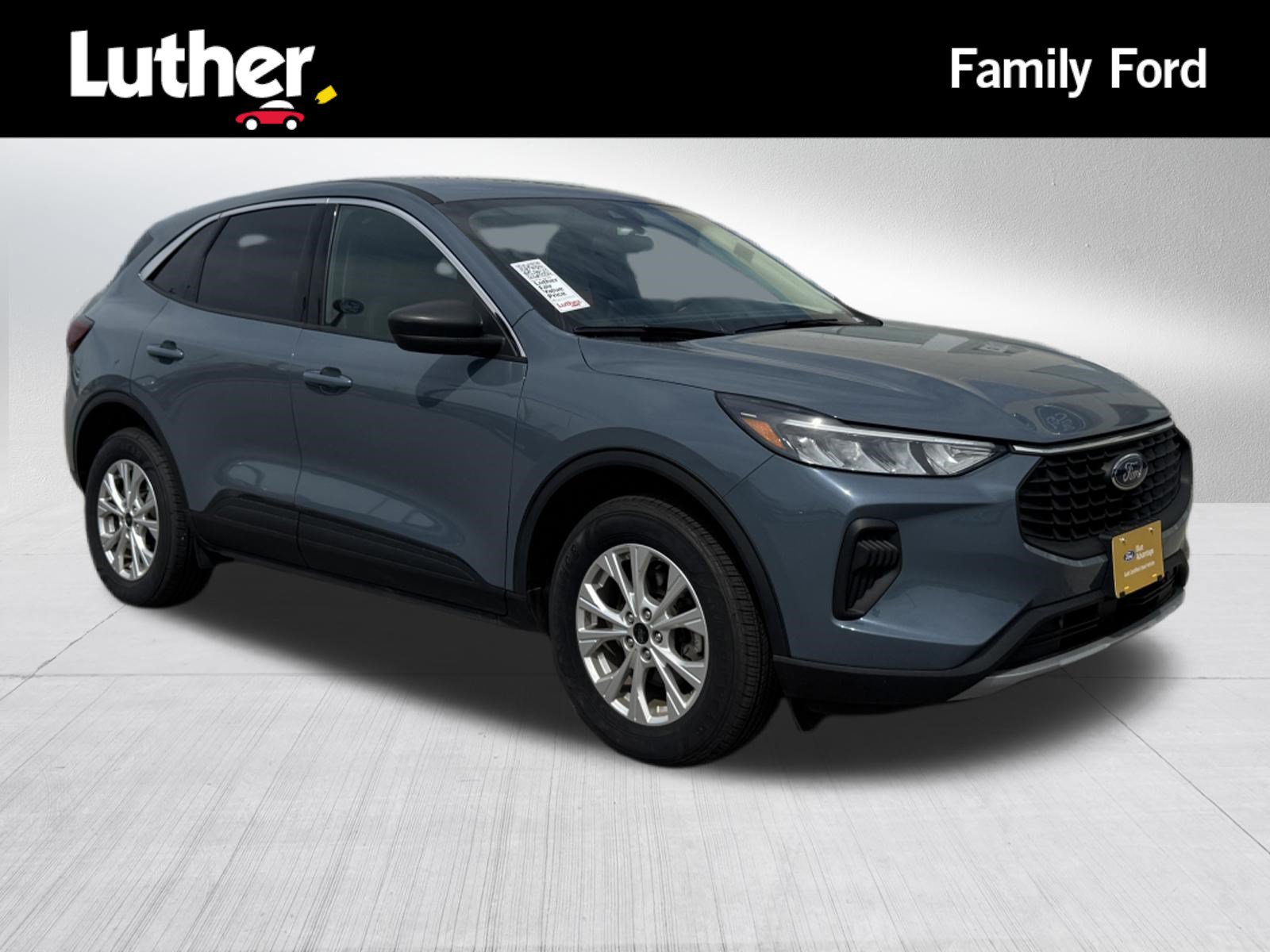 Certified 2024 Ford Escape ST-Line w/ Tech Pack #1 AWD/4WD image 1