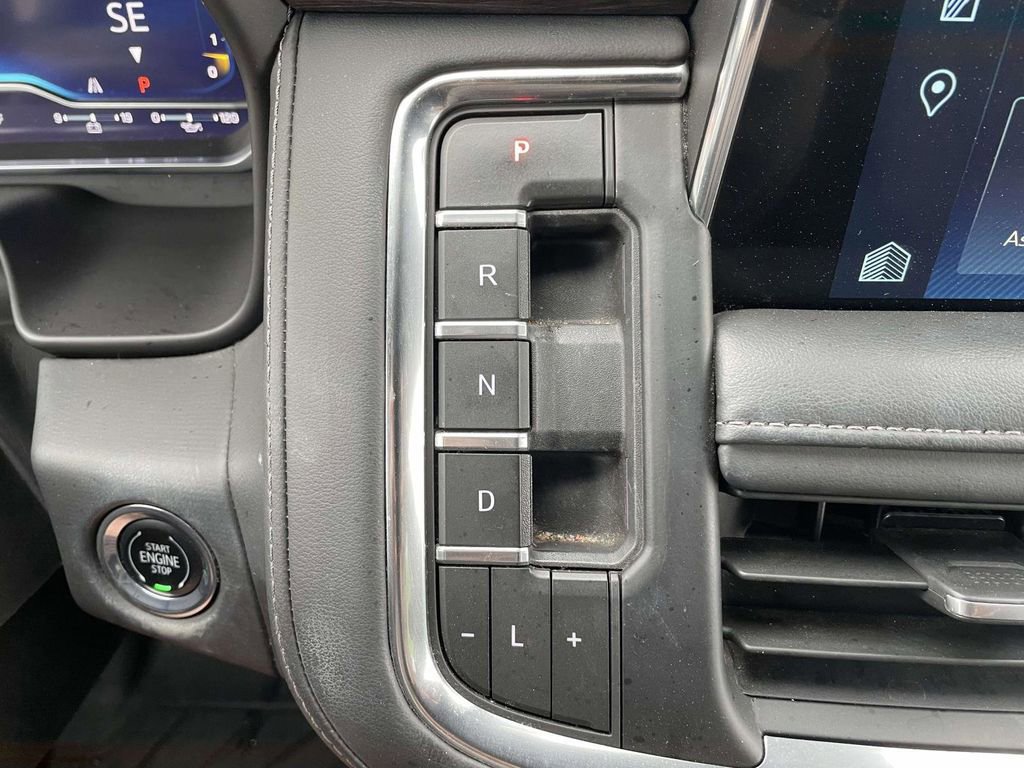 Used 2023 Chevrolet Tahoe LT w/ Luxury Package image 17