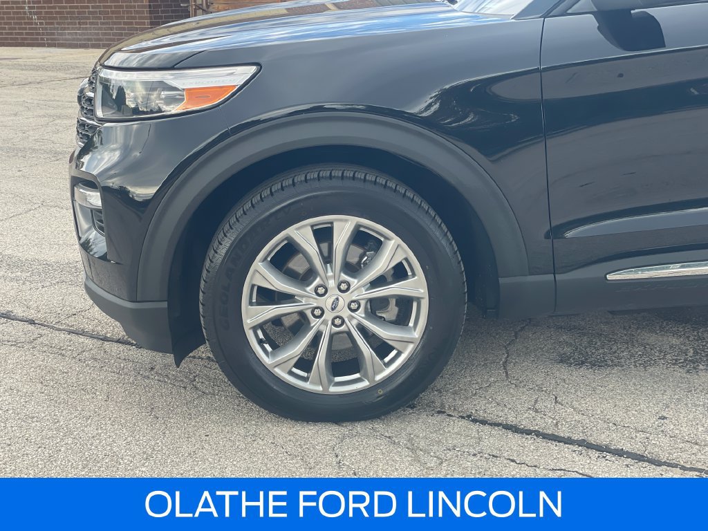 Certified 2023 Ford Explorer XLT w/ Equipment Group 202A AWD/4WD image 12