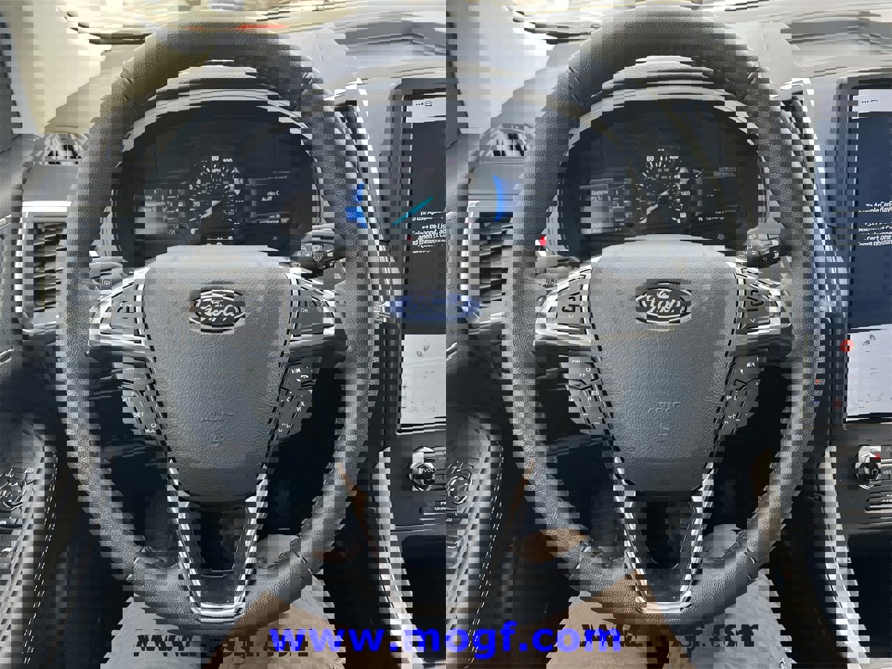 Certified 2024 Ford Edge Titanium image 16