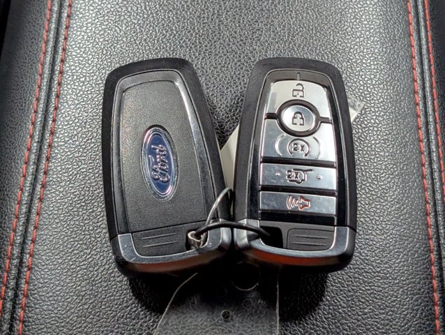 Certified 2025 Ford Escape ST-Line Select AWD/4WD image 23