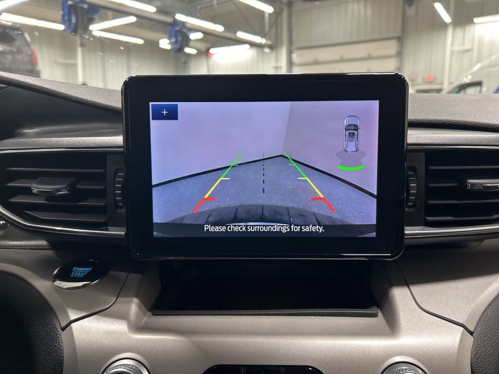 Certified 2023 Ford Explorer XLT w/ Equipment Group 202A image 21