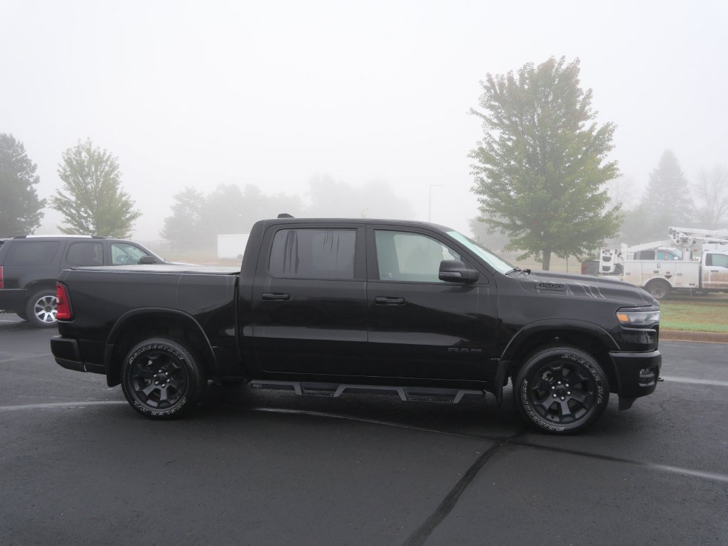 Used 2025 RAM 1500 Big Horn AWD/4WD image 5