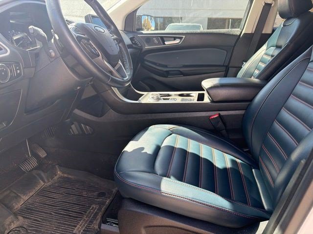 Certified 2022 Ford Edge SEL w/ Sport Appearance Package AWD/4WD image 15