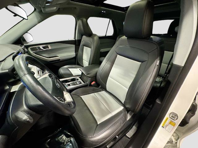 Certified 2023 Ford Explorer XLT w/ Equipment Group 202A image 18
