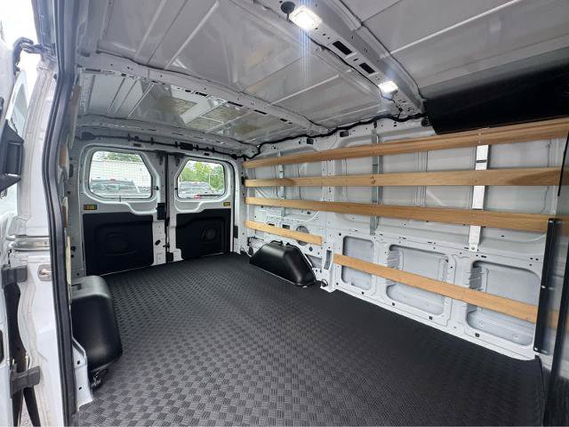 Certified 2025 Ford Transit 250 Low Roof w/ Exterior Upgrade Package RWD image 9