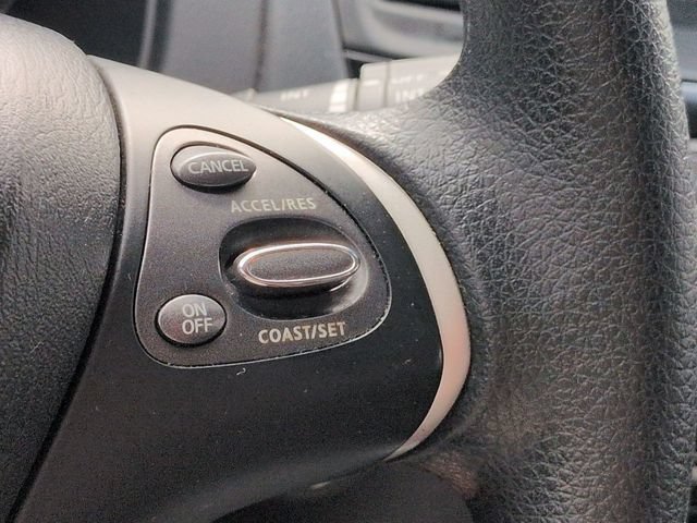 Used 2020 Nissan Pathfinder S AWD/4WD image 23