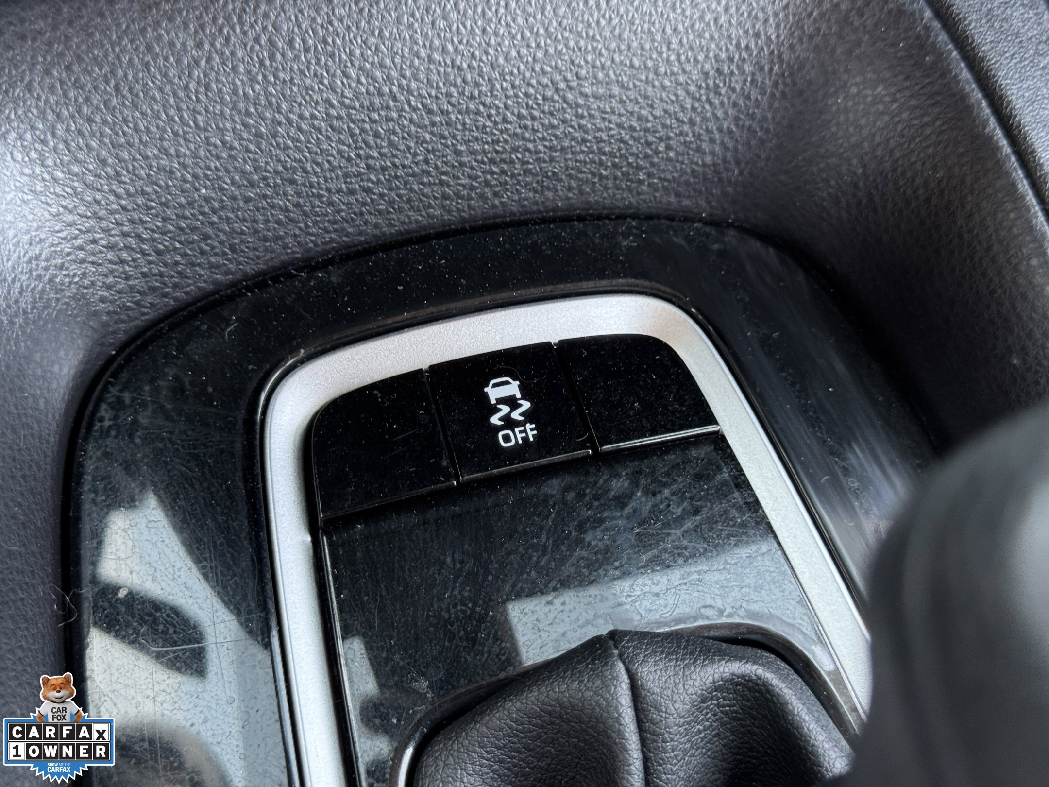Used 2025 Toyota Corolla LE FWD image 20