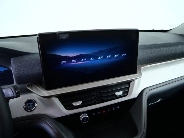 Certified 2025 Ford Explorer Active image 19