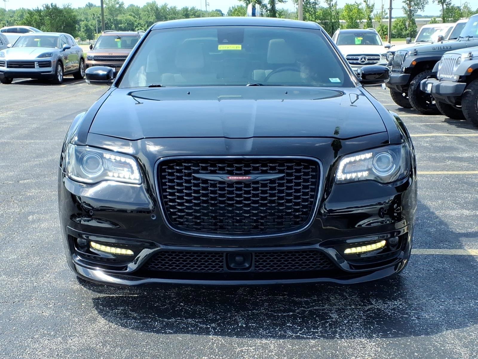 Used 2021 Chrysler 300 S w/ S Model Appearance Package RWD image 34