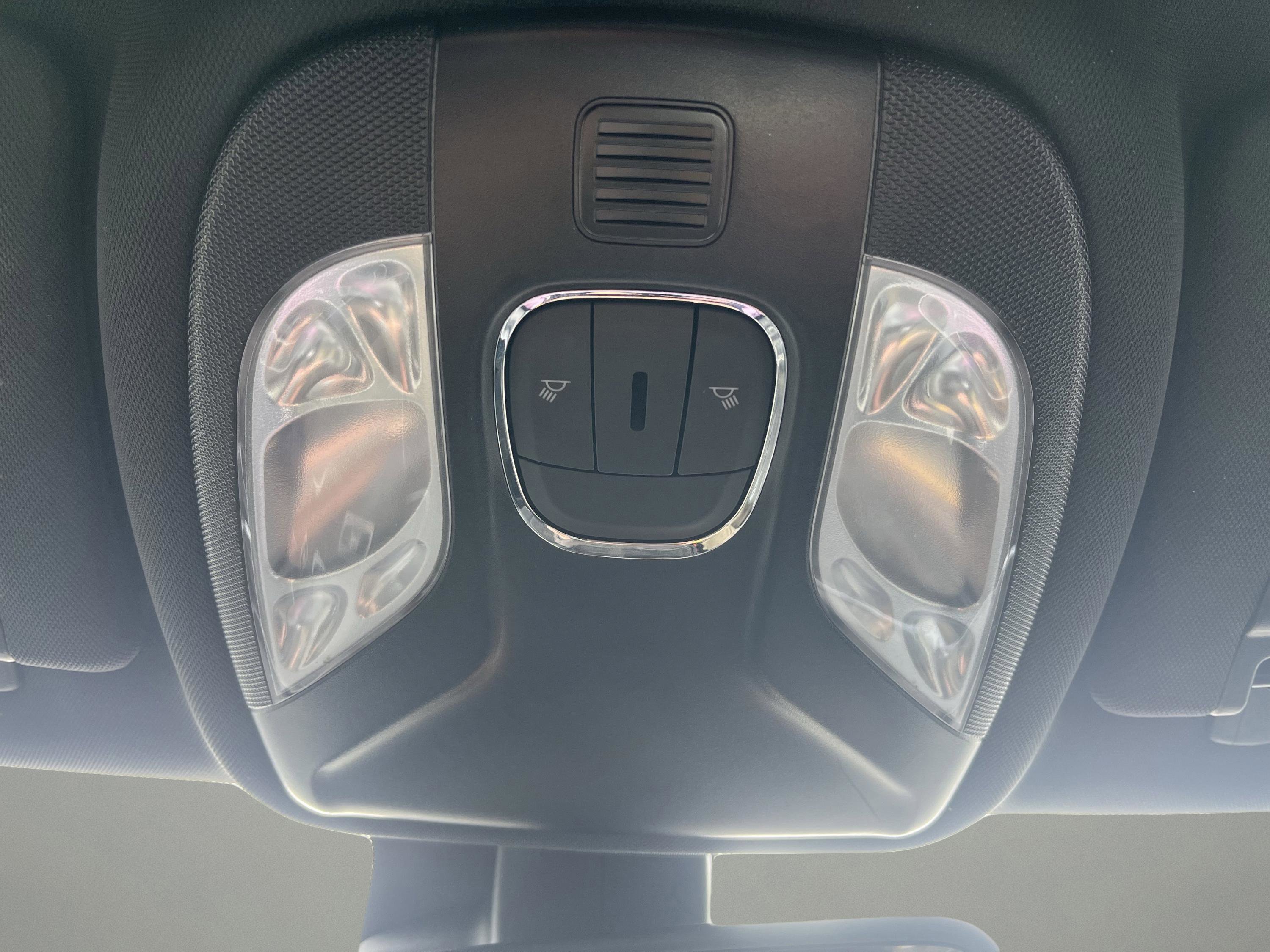 Used 2023 Jeep Compass Limited image 35