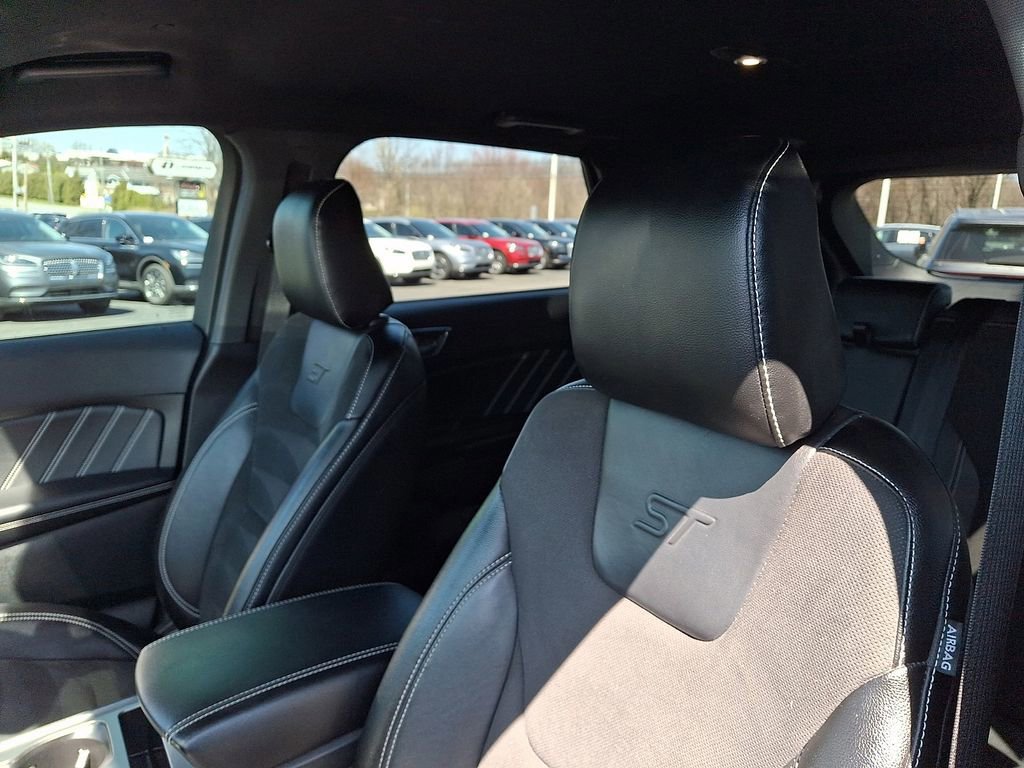 Certified 2023 Ford Edge ST w/ Cargo Accessory Package image 14