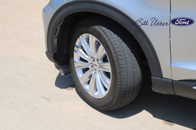 Certified 2024 Ford Explorer Limited w/ Limited Technology Package RWD image 8
