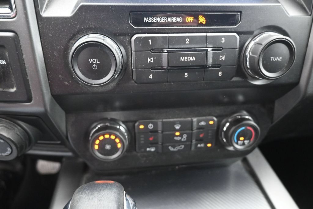 Certified 2020 Ford F150 XLT w/ Equipment Group 302A Luxury RWD image 4