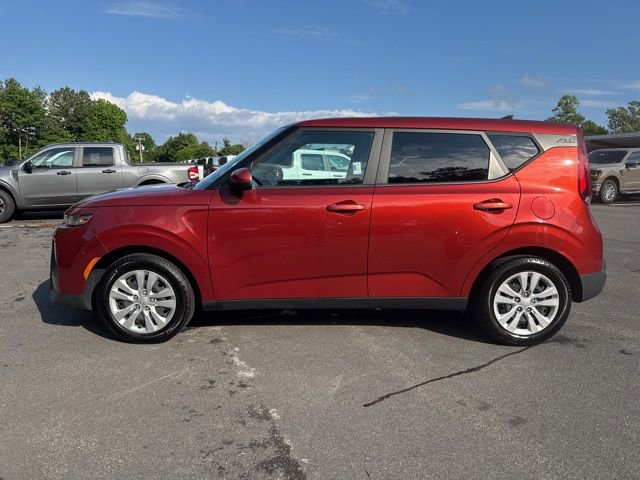 Used 2021 Kia Soul LX FWD image 2