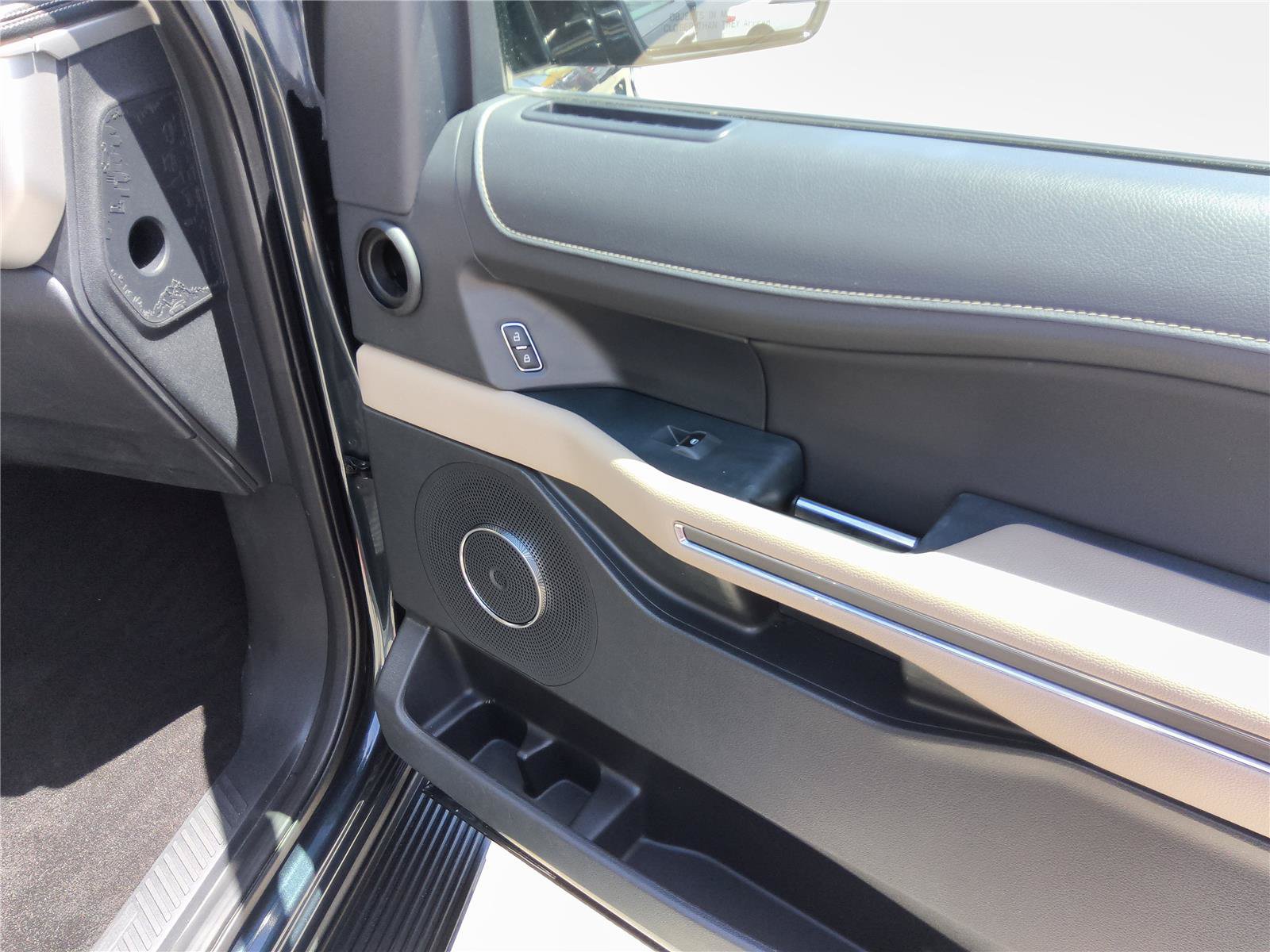 Certified 2023 Ford Expedition XLT RWD image 23