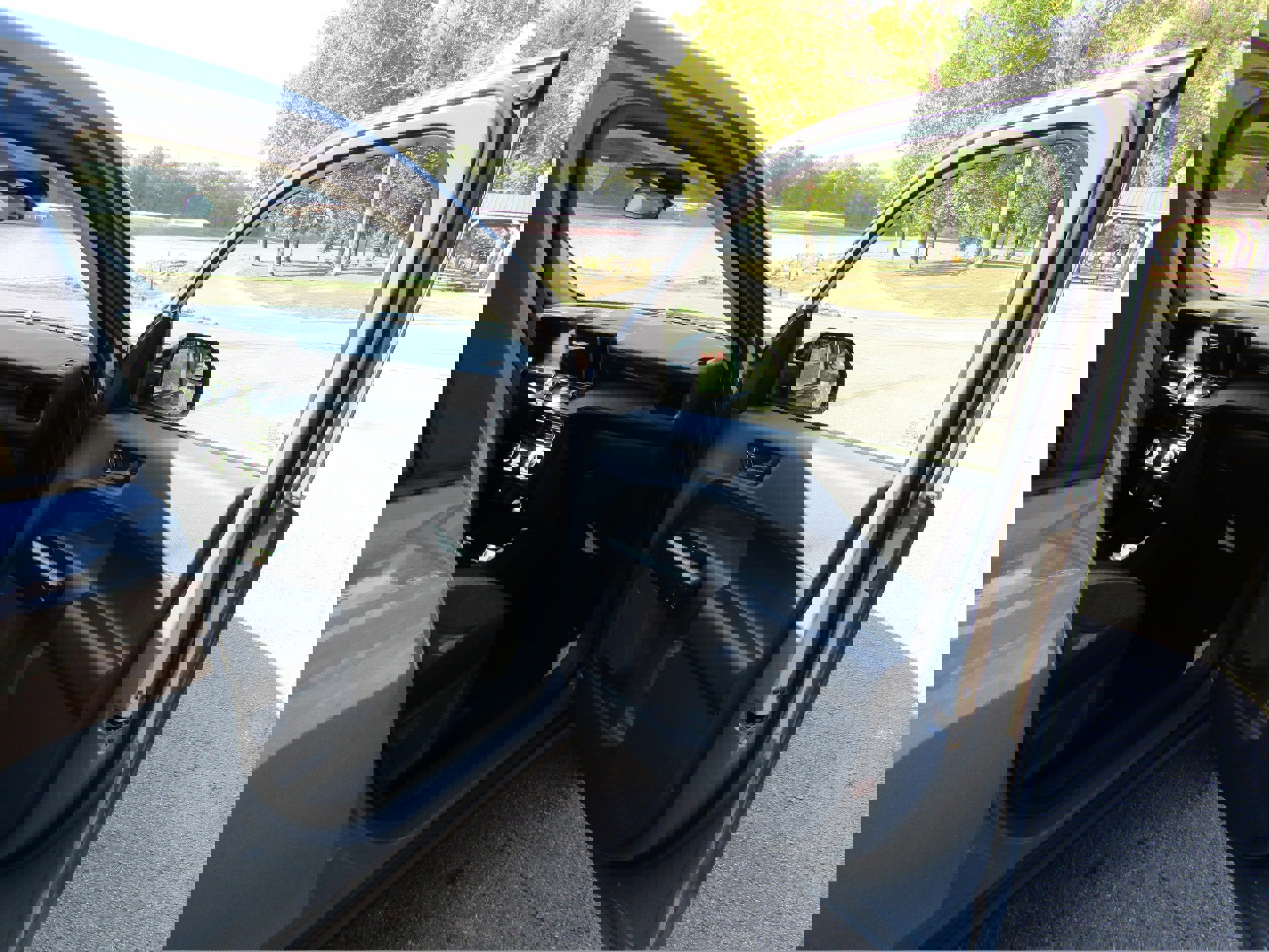 Certified 2024 Ford Maverick XLT w/ XLT Luxury Package image 19