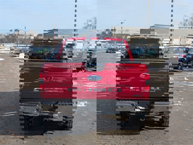 Certified 2019 Ford F150 XLT w/ Equipment Group 302A Luxury image 4
