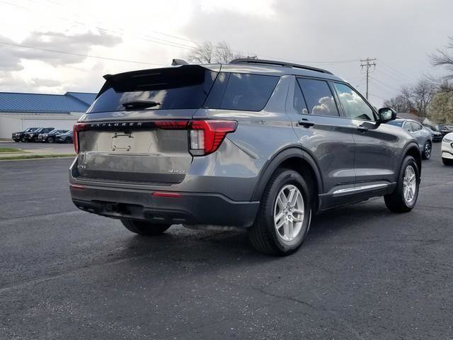 Certified 2025 Ford Explorer Active AWD/4WD image 5