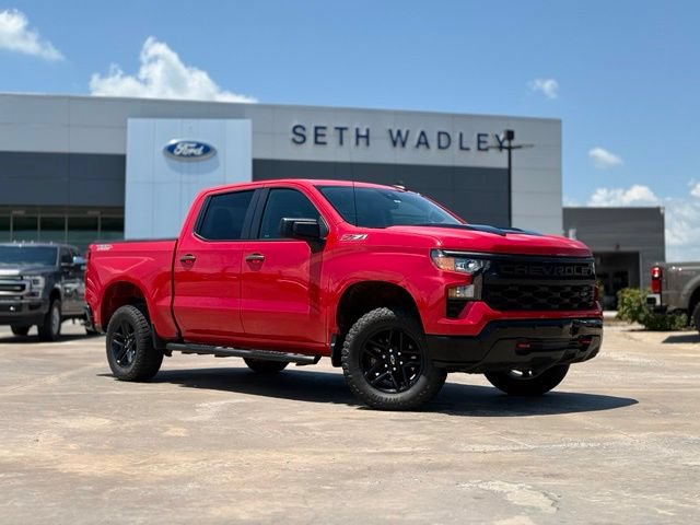 Used 2022 Chevrolet Silverado 1500 Custom Trail Boss AWD/4WD image 1