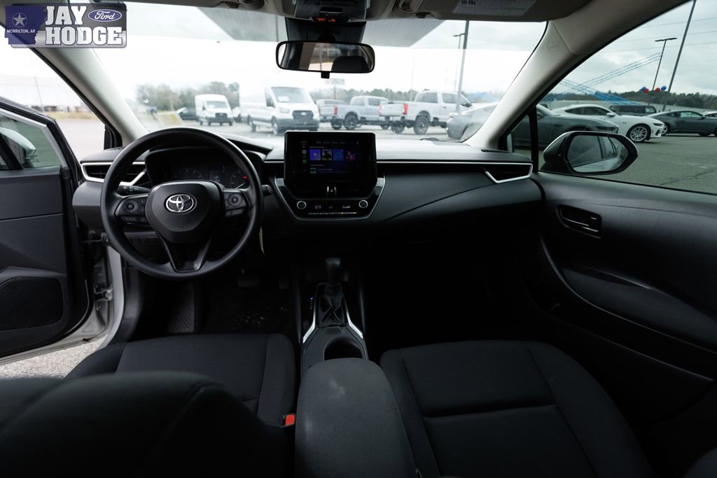 Used 2024 Toyota Corolla LE image 27