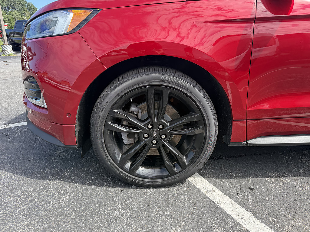 Certified 2024 Ford Edge ST w/ Equipment Group 401A AWD/4WD image 11